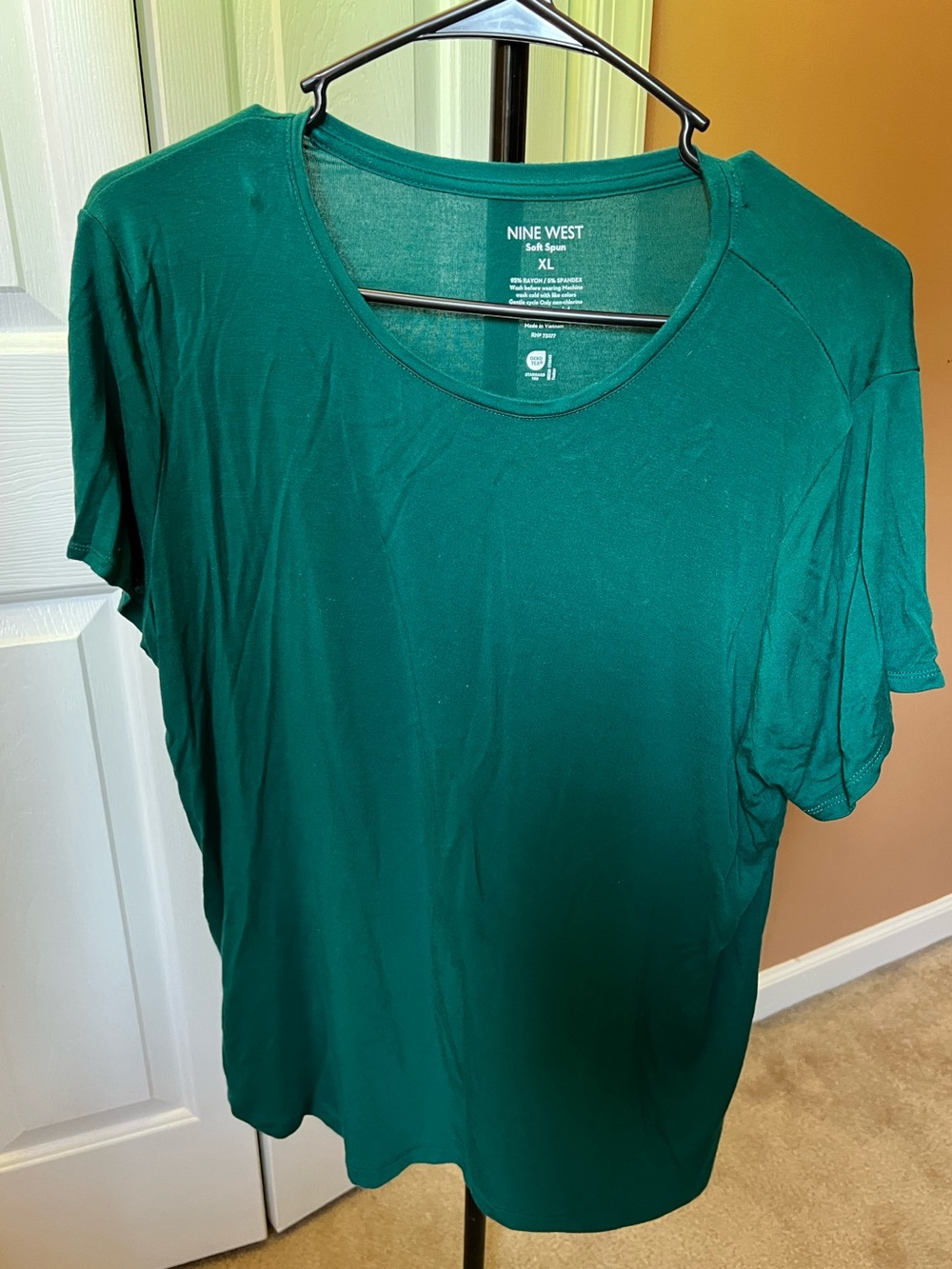 Nine West forest green Short Sleeve Scoop Neck Tee - Picture 7 of 8